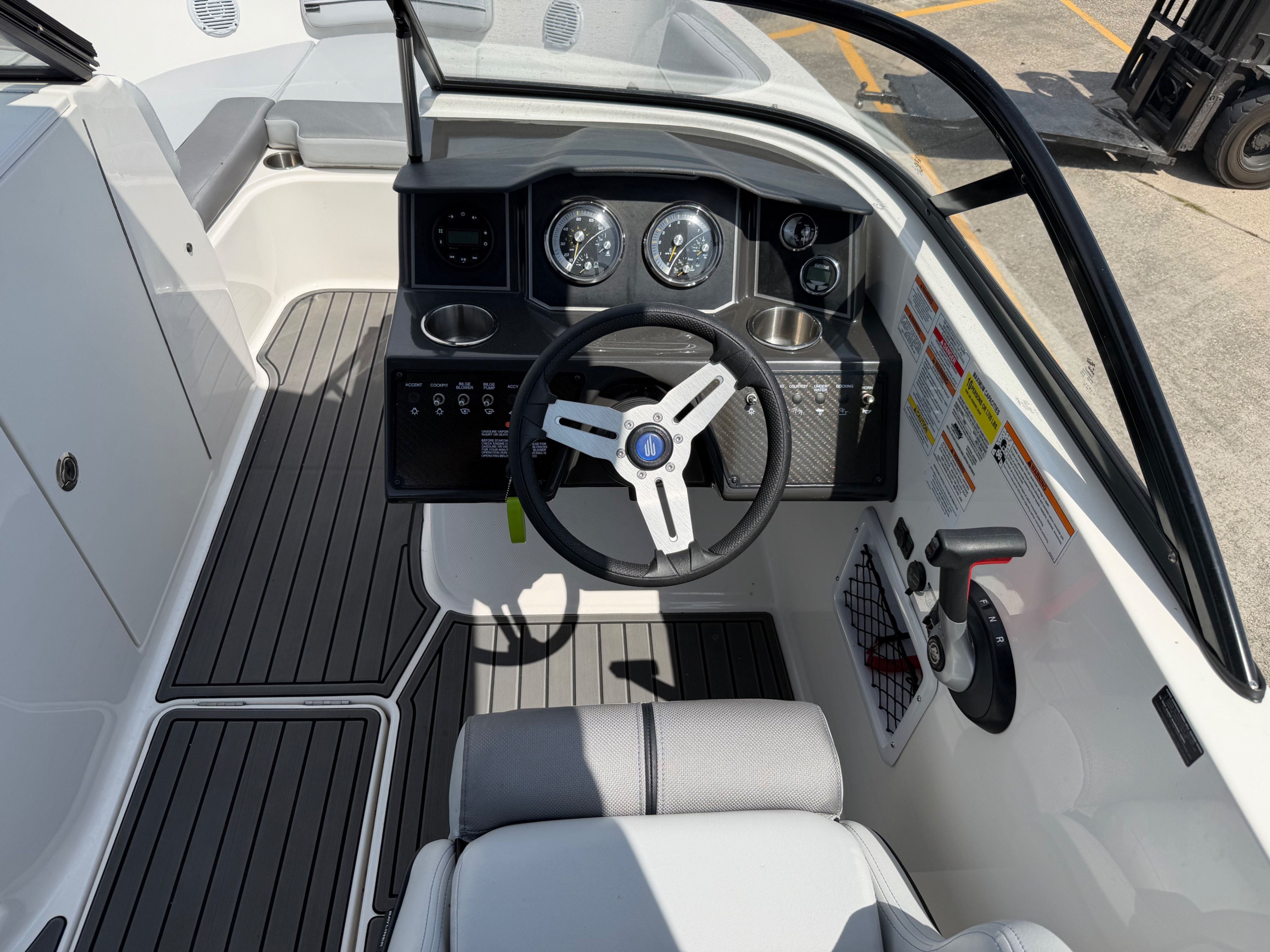 2024 Bayliner VR6 - 7