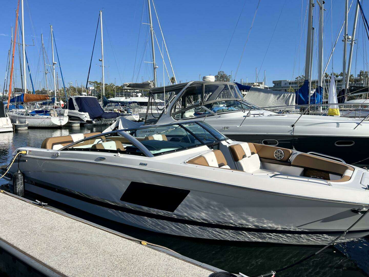 2019 Four Winns H290 - Image 5
