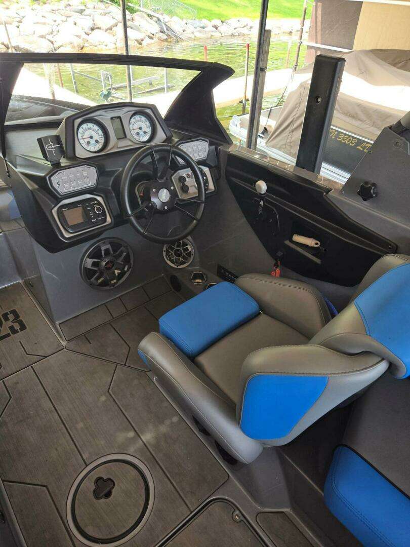 2020 Axis T23 - Image 9