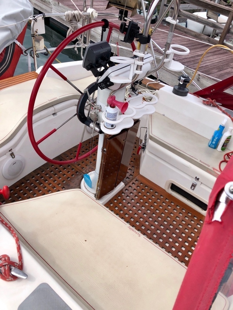 1983 Hunter 34 - Image 10