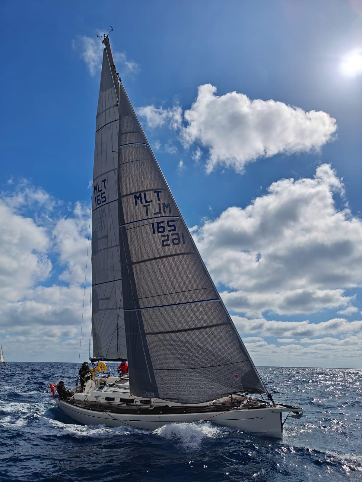 Dufour 40