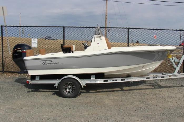 2025 Pioneer 180 Sportfish