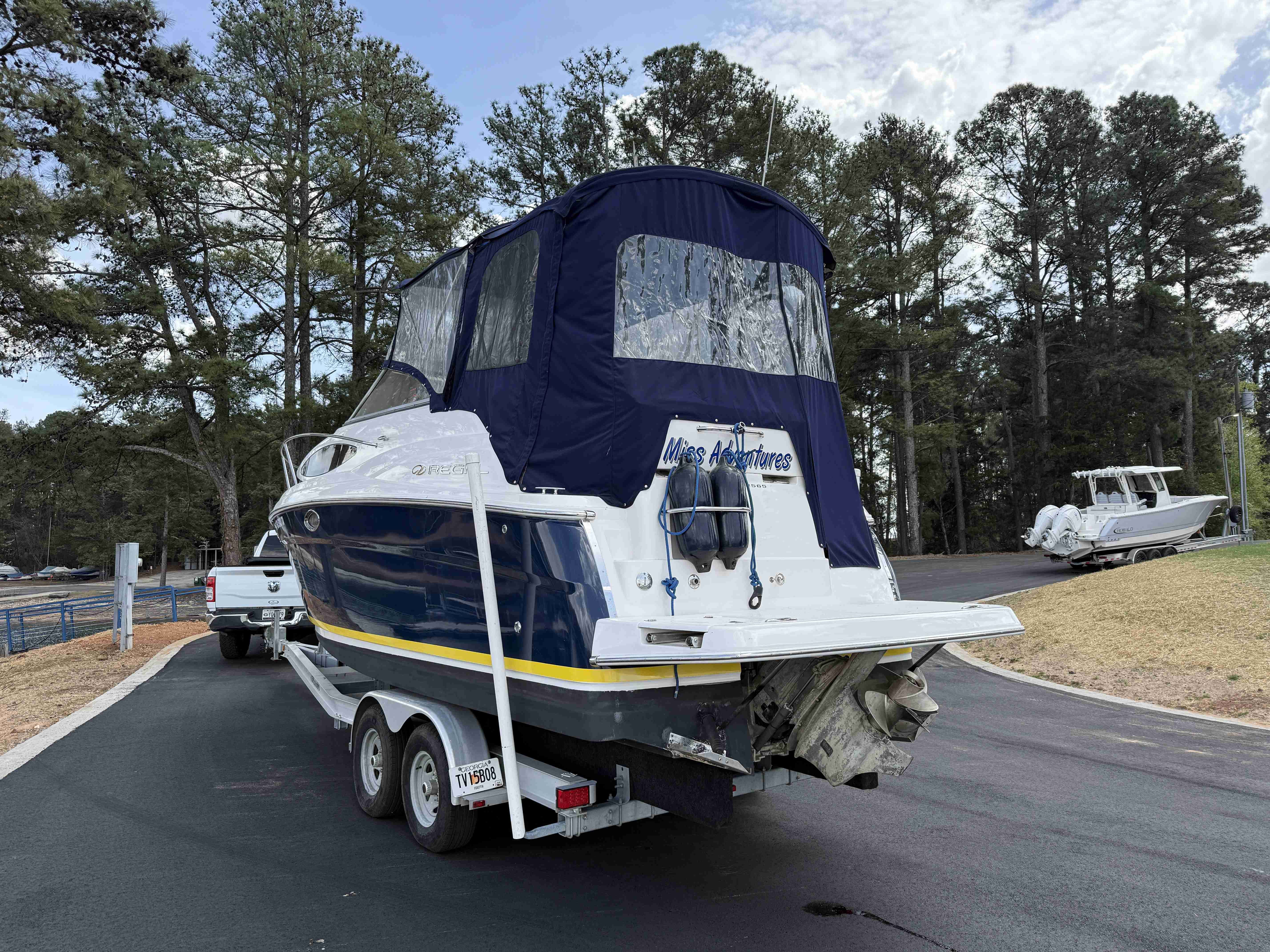 2007 Regal 2565 Window Express - 13