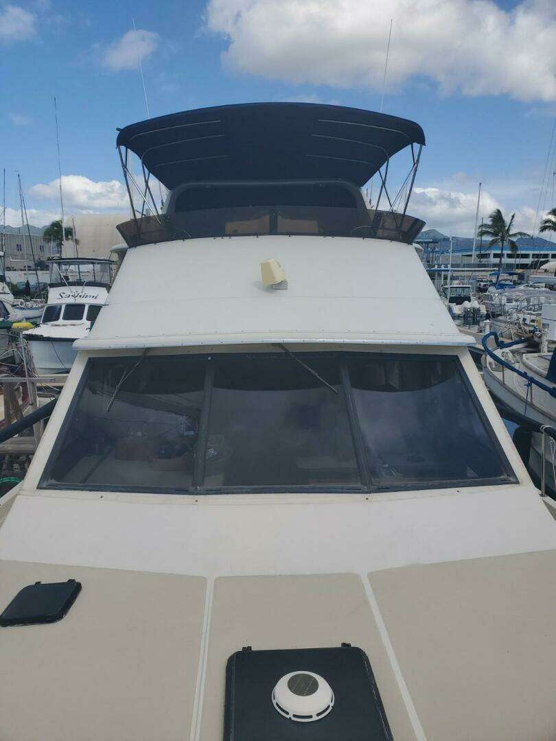 1985 Californian 5239 Cockpit Motor Yacht - Image 9