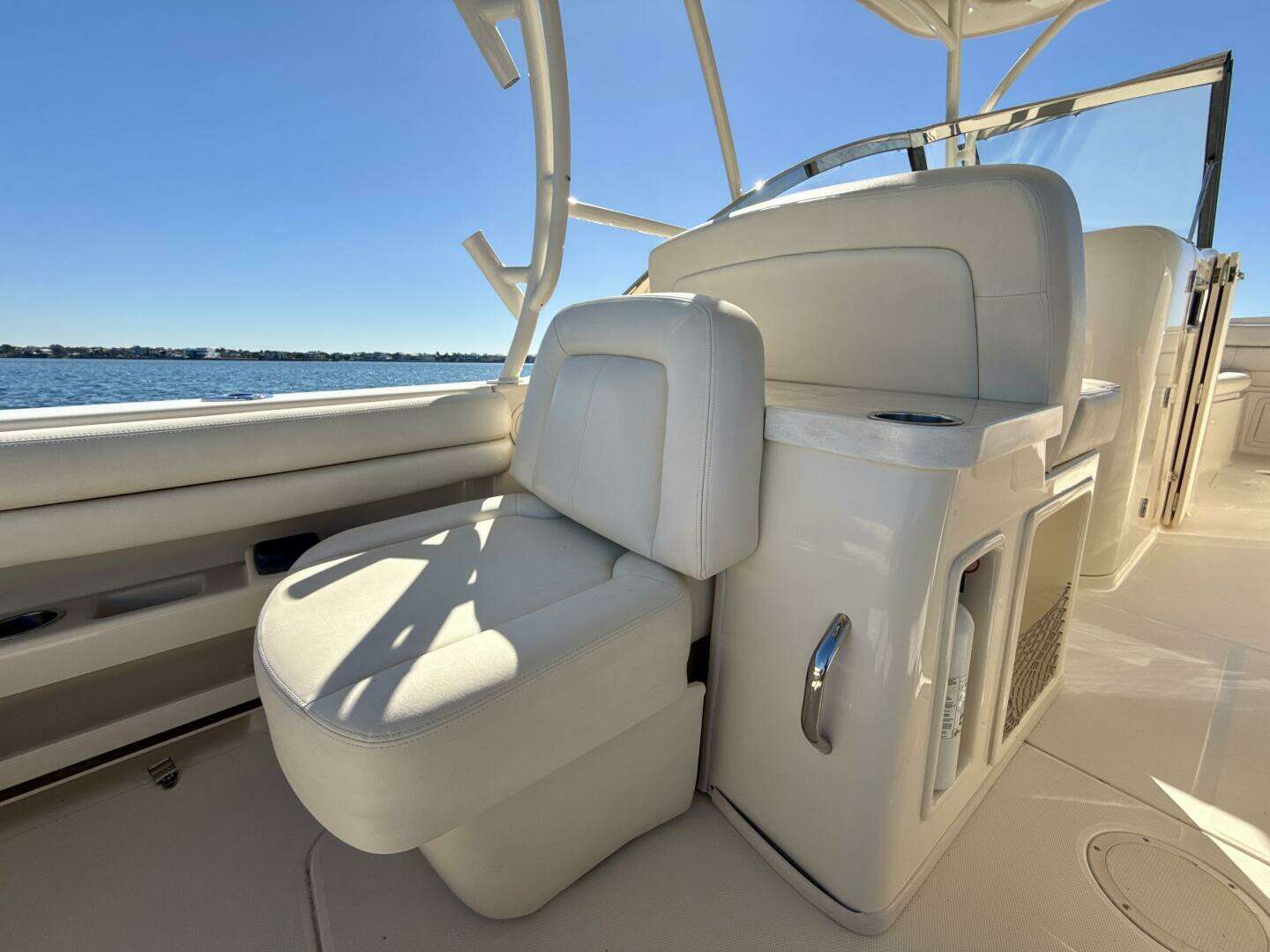 2016 Grady-White 307 Freedom - Image 9