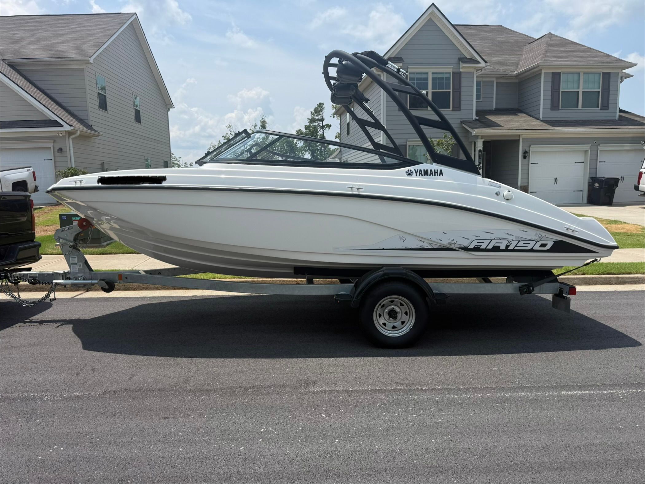 2023 Yamaha Boats AR190