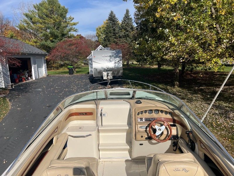 1999 Sea Ray 230 Overnighter - 53