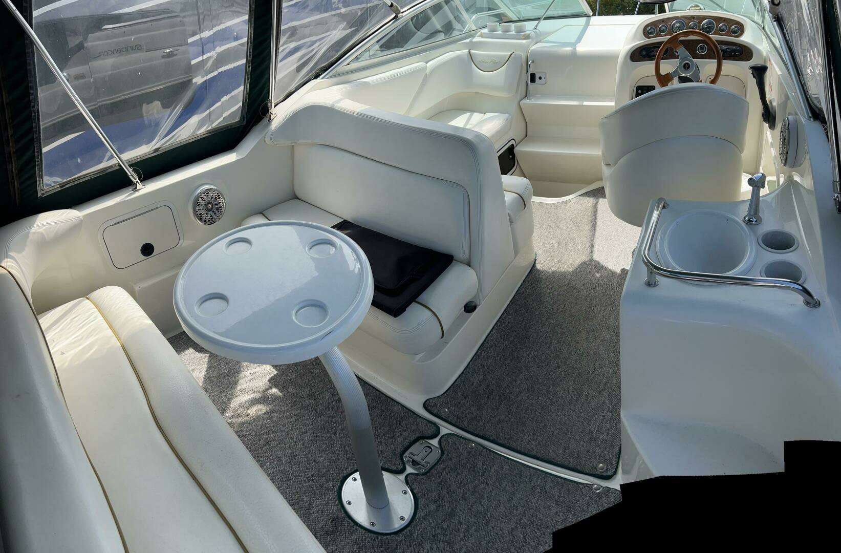 2001 Sea Ray 260 Sundancer - Image 6