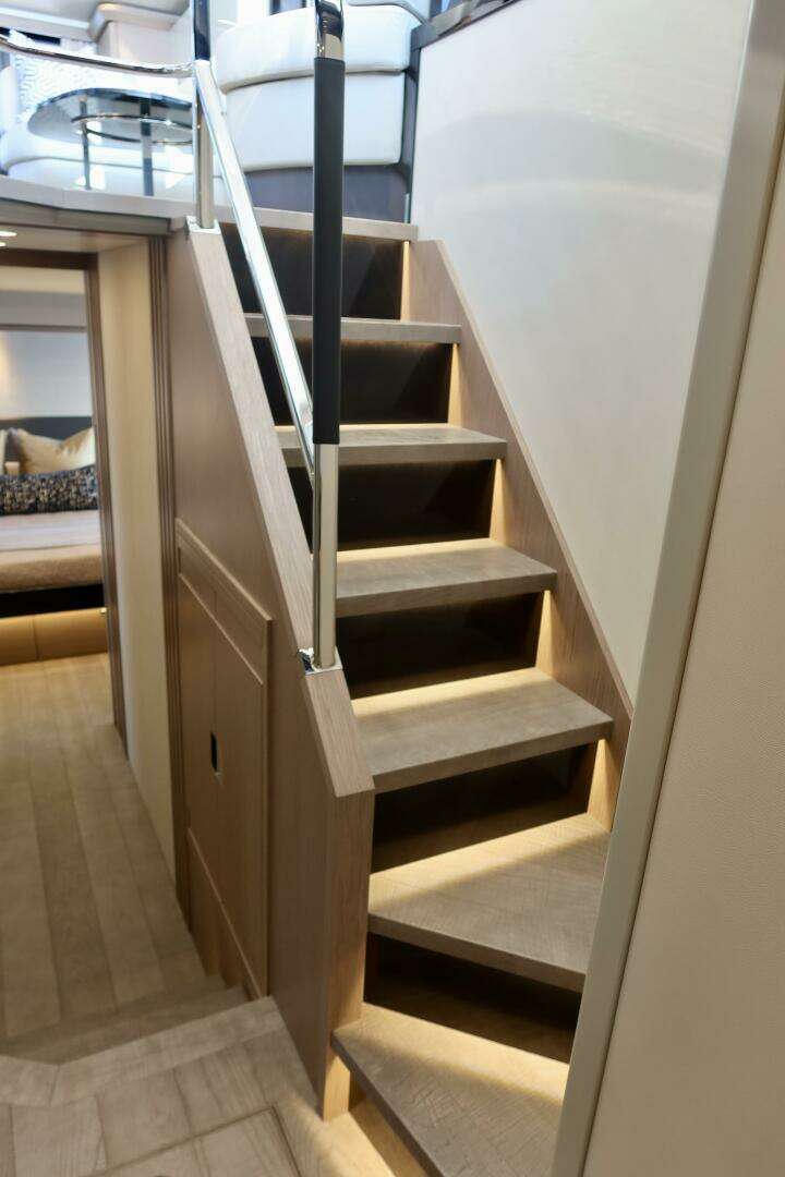 2026 Absolute 58 Navetta - Image 23