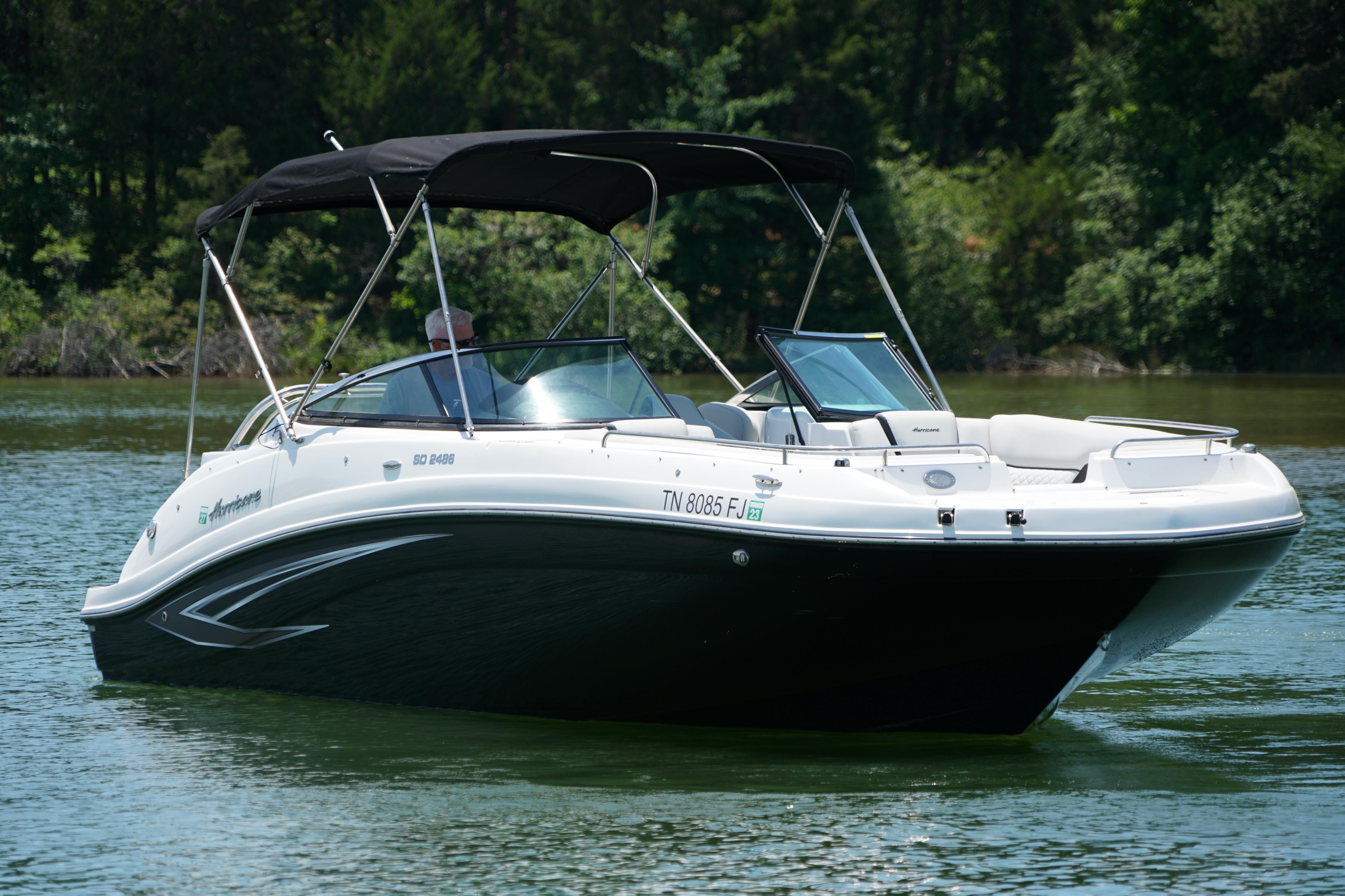 2020 Hurricane SunDeck 2486 OB