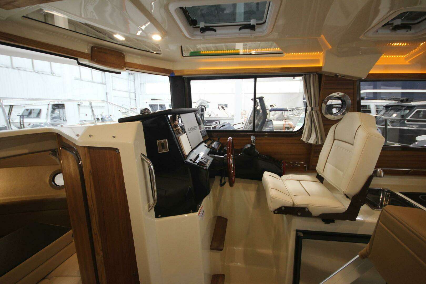 2026 Ranger Tugs R-25 Luxury Edition - Image 31