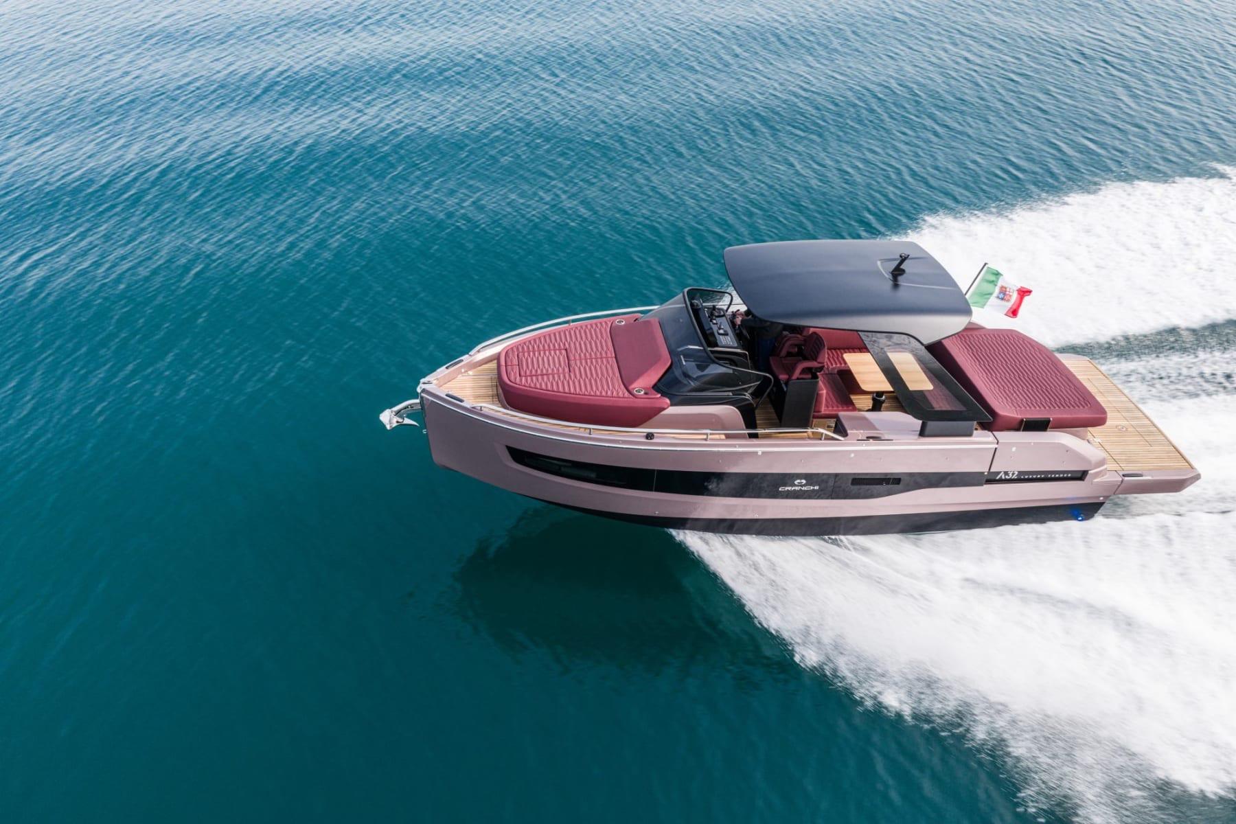 2026 Cranchi A32 Luxury Tender
