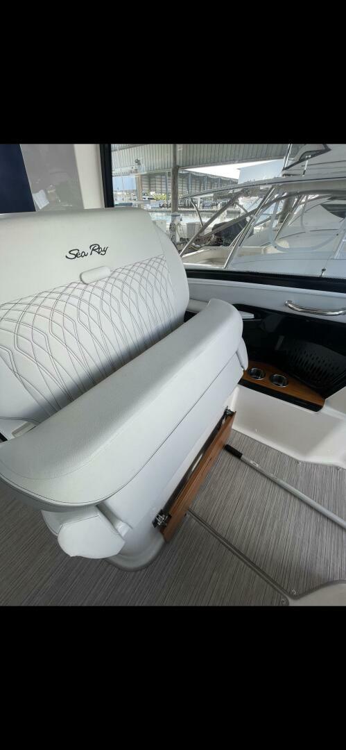 2022 Sea Ray — - Image 47