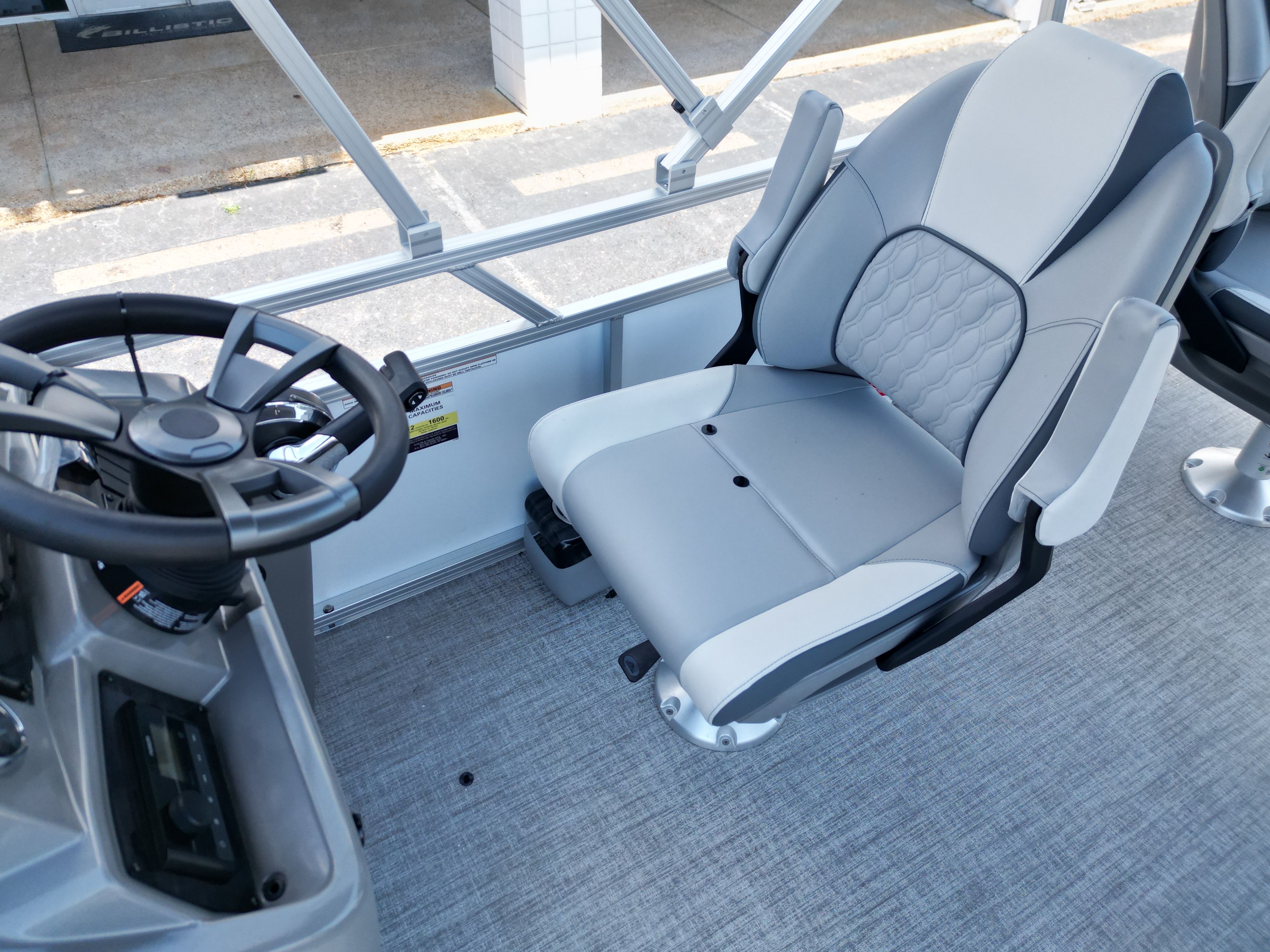 2025 Tahoe SPT FNC23T - 22