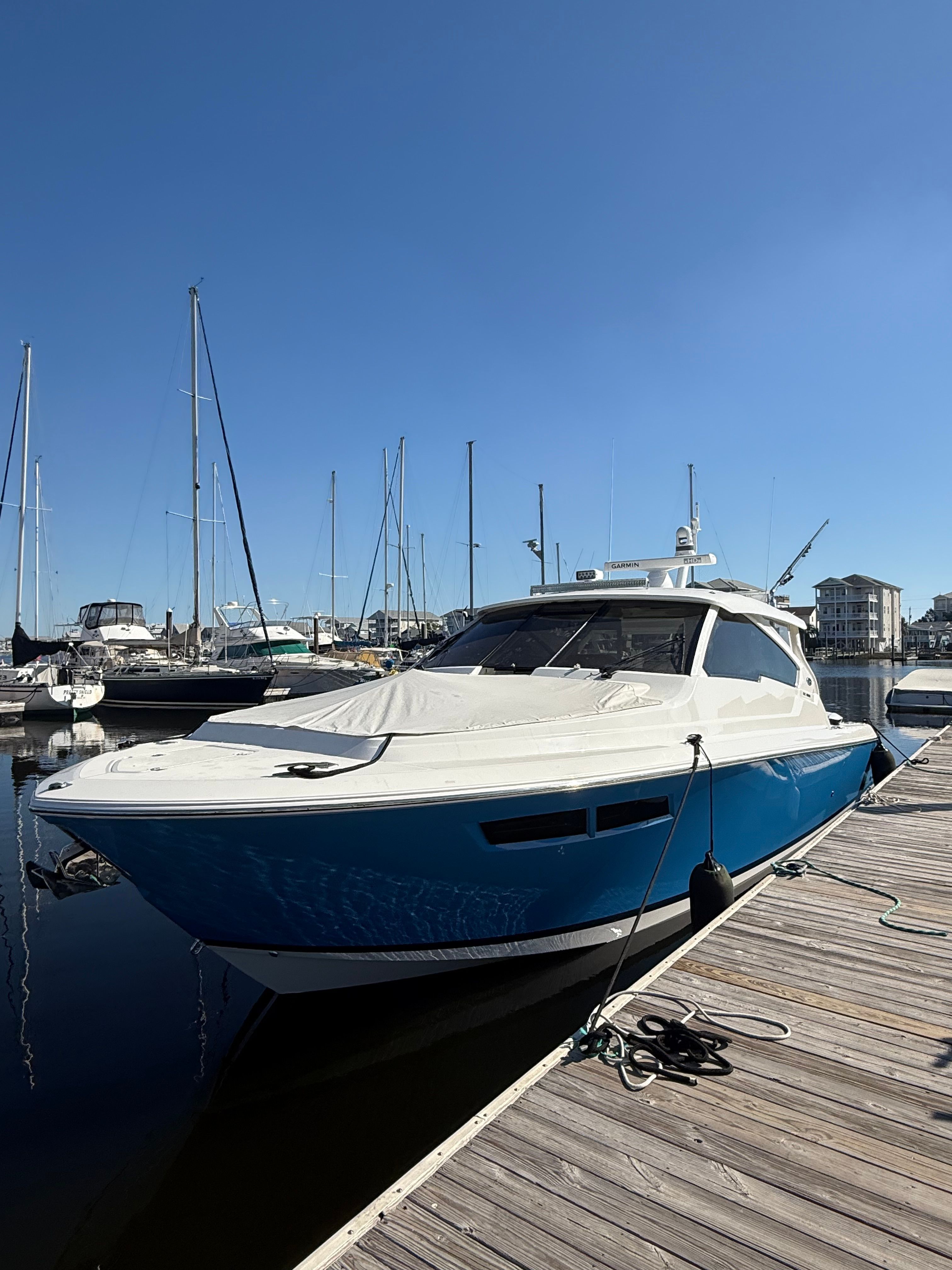 2020 Pursuit DC 365 Dual Console - 5