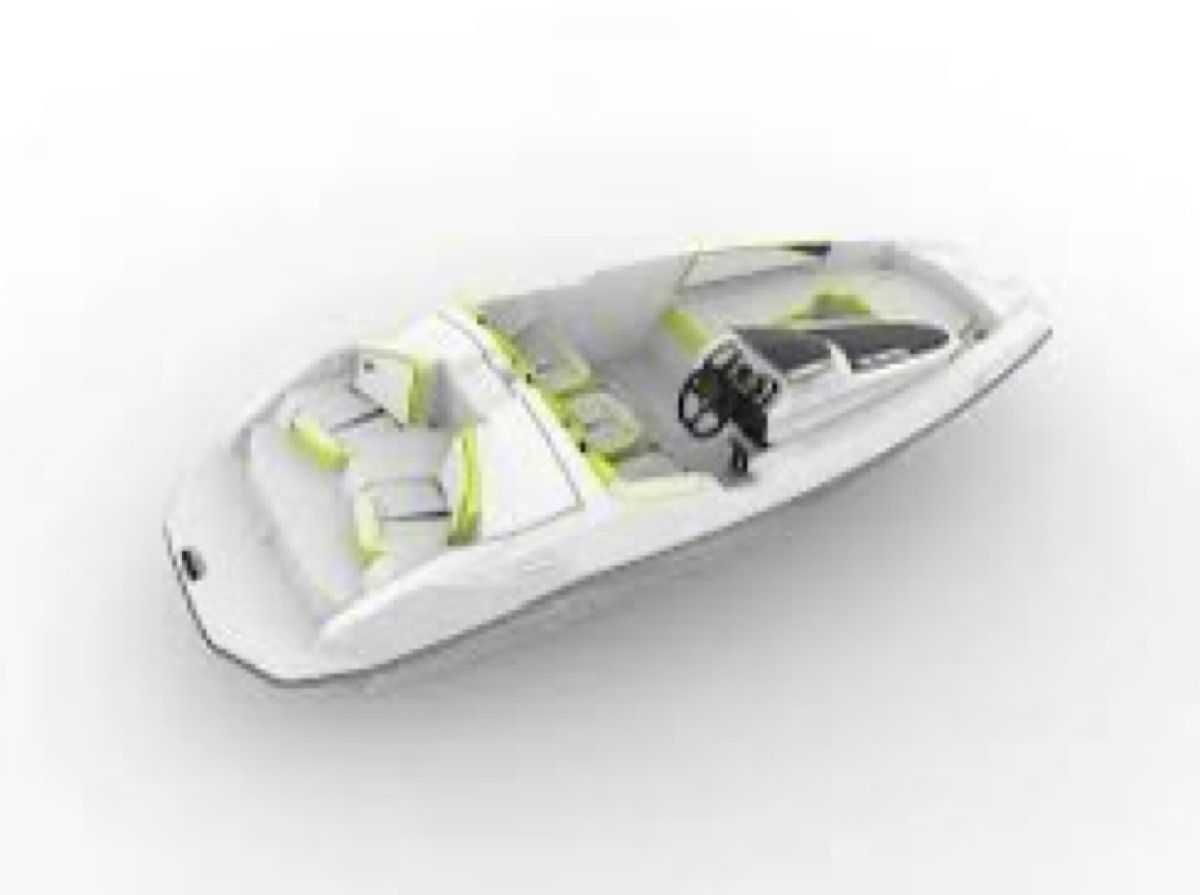 2017 Scarab 165 G: Compact, sporty jet boat with sleek design and comfortable seating.