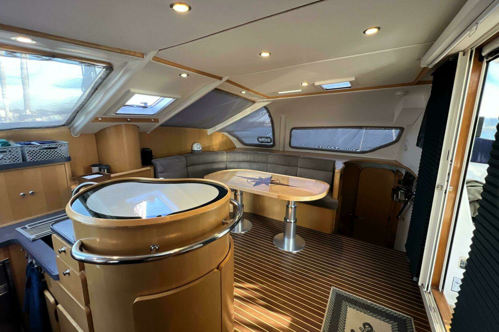 2011 Privilege 495 Owners Edition - Image 10