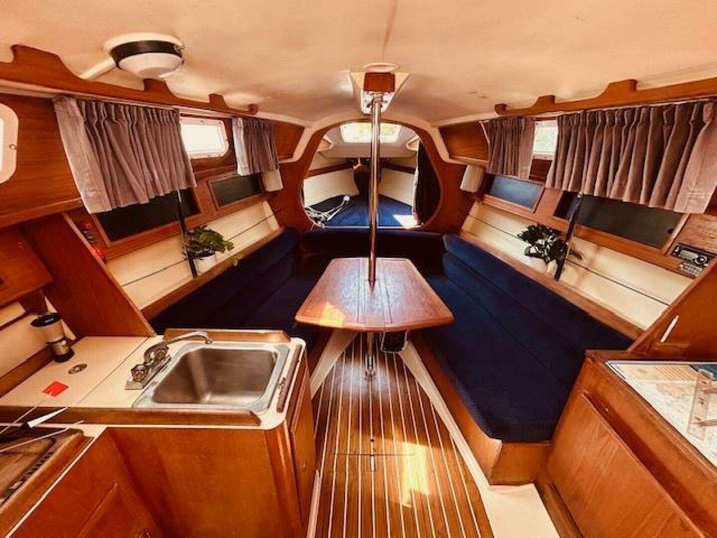1985 Pearson 28 - Image 10