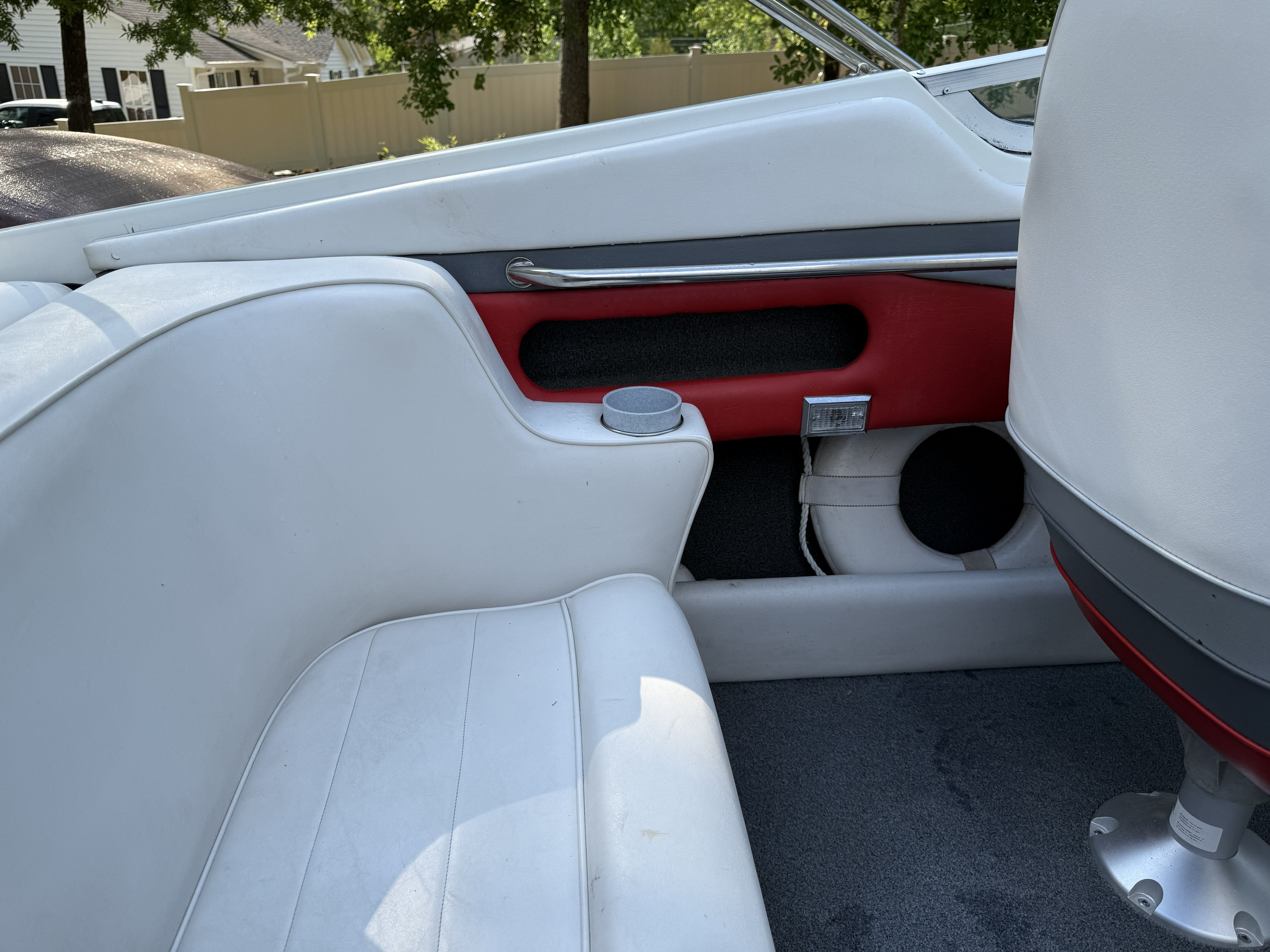 1990 Rinker 236 Sport Cuddy - 12
