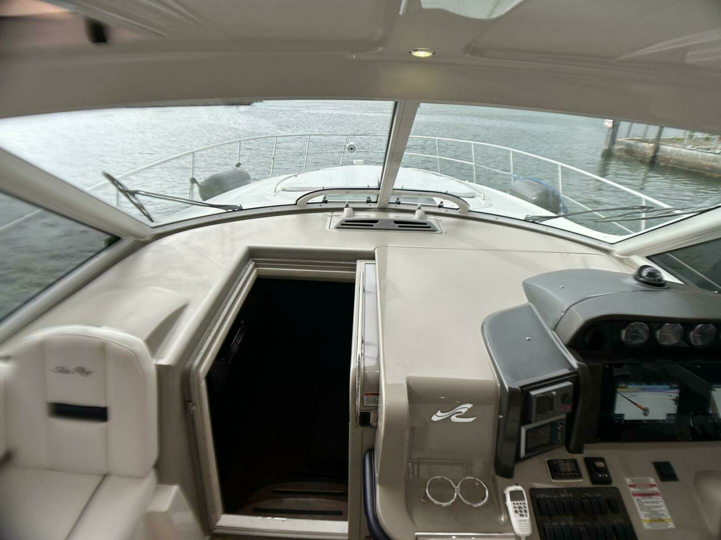2008 Sea Ray 480 Sundancer - Image 28