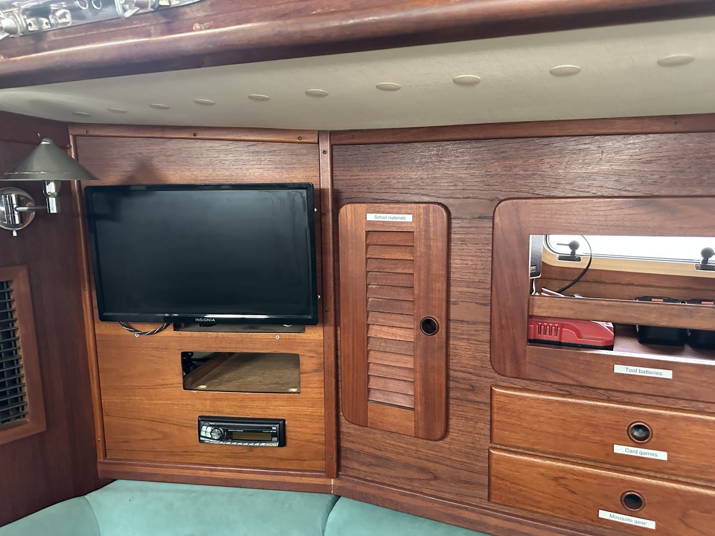 1991 Sabre 425 - Image 177
