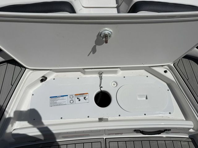 2026 Yamaha Boats AR195 - 7