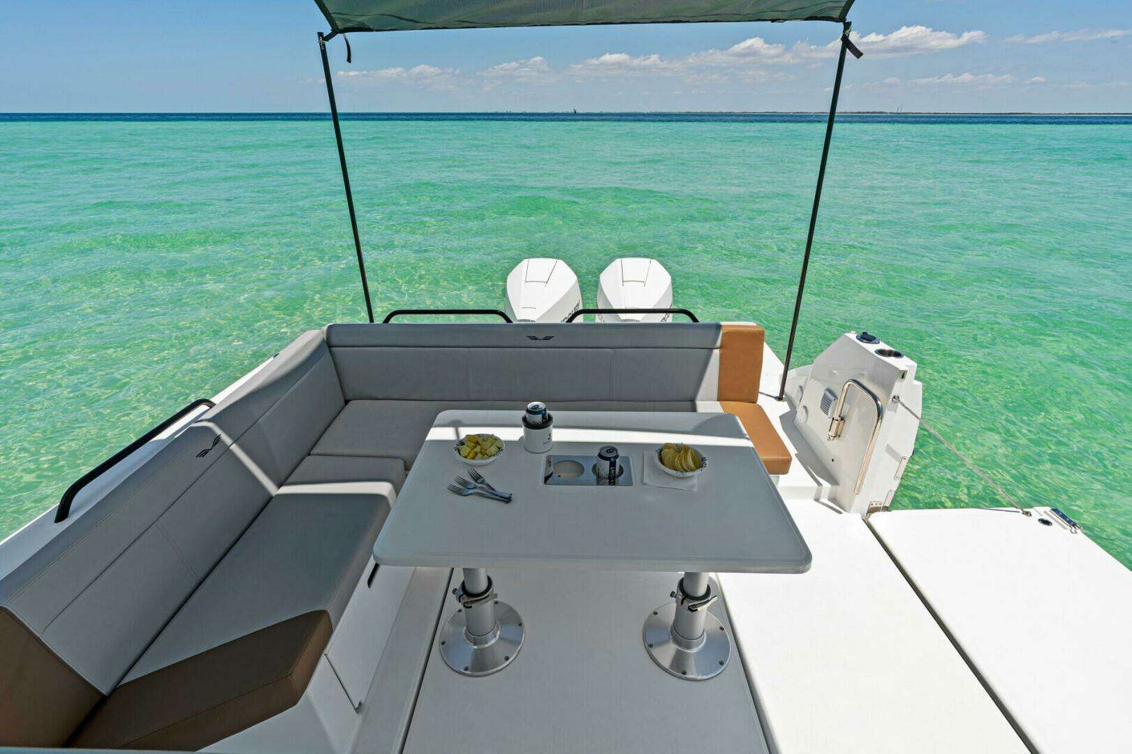 2026 Beneteau Flyer 9 SUNdeck - Image 4