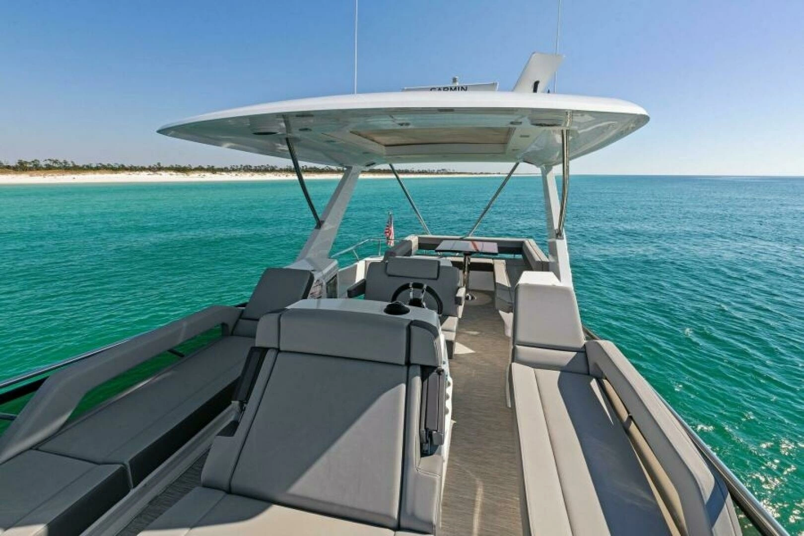 2023 Cruisers Yachts 60 Cantius Fly - Image 42