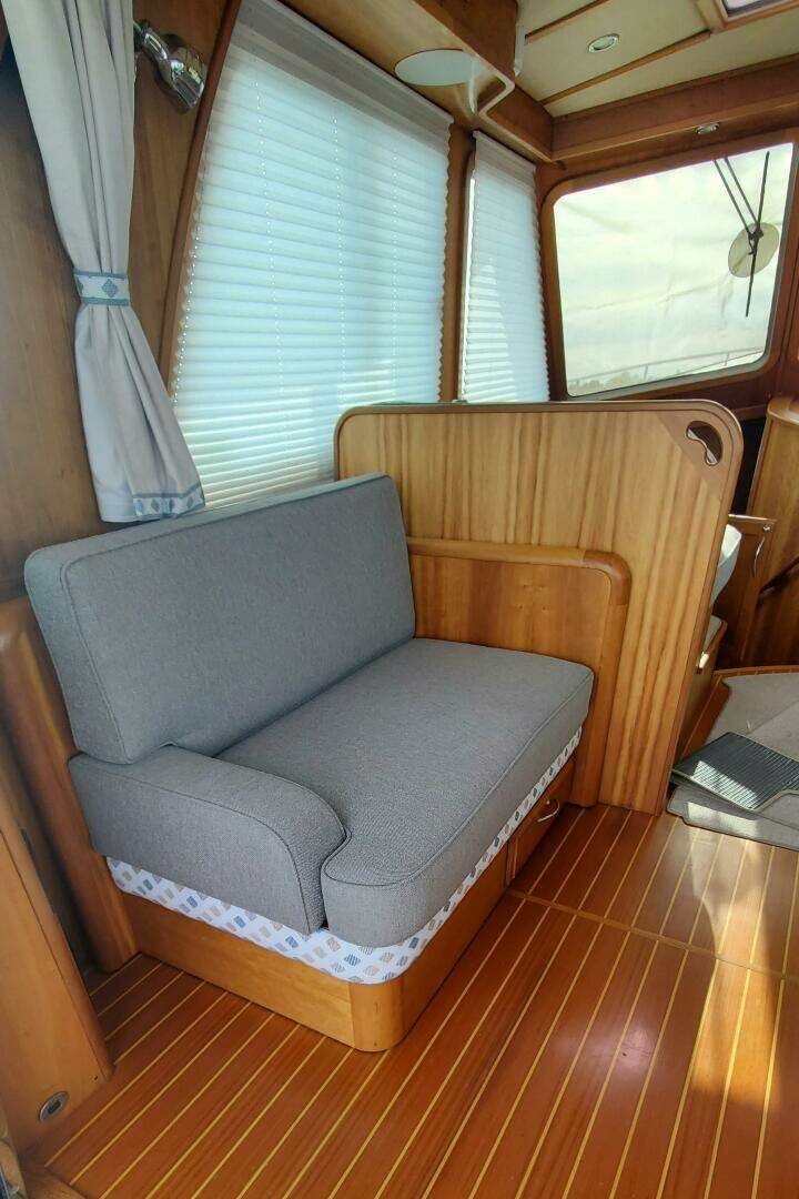 2012 Sabre 48 Salon Express - Image 42