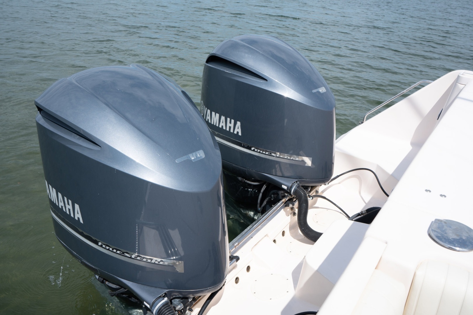 2009 Grady-White Express 330 - Image 7