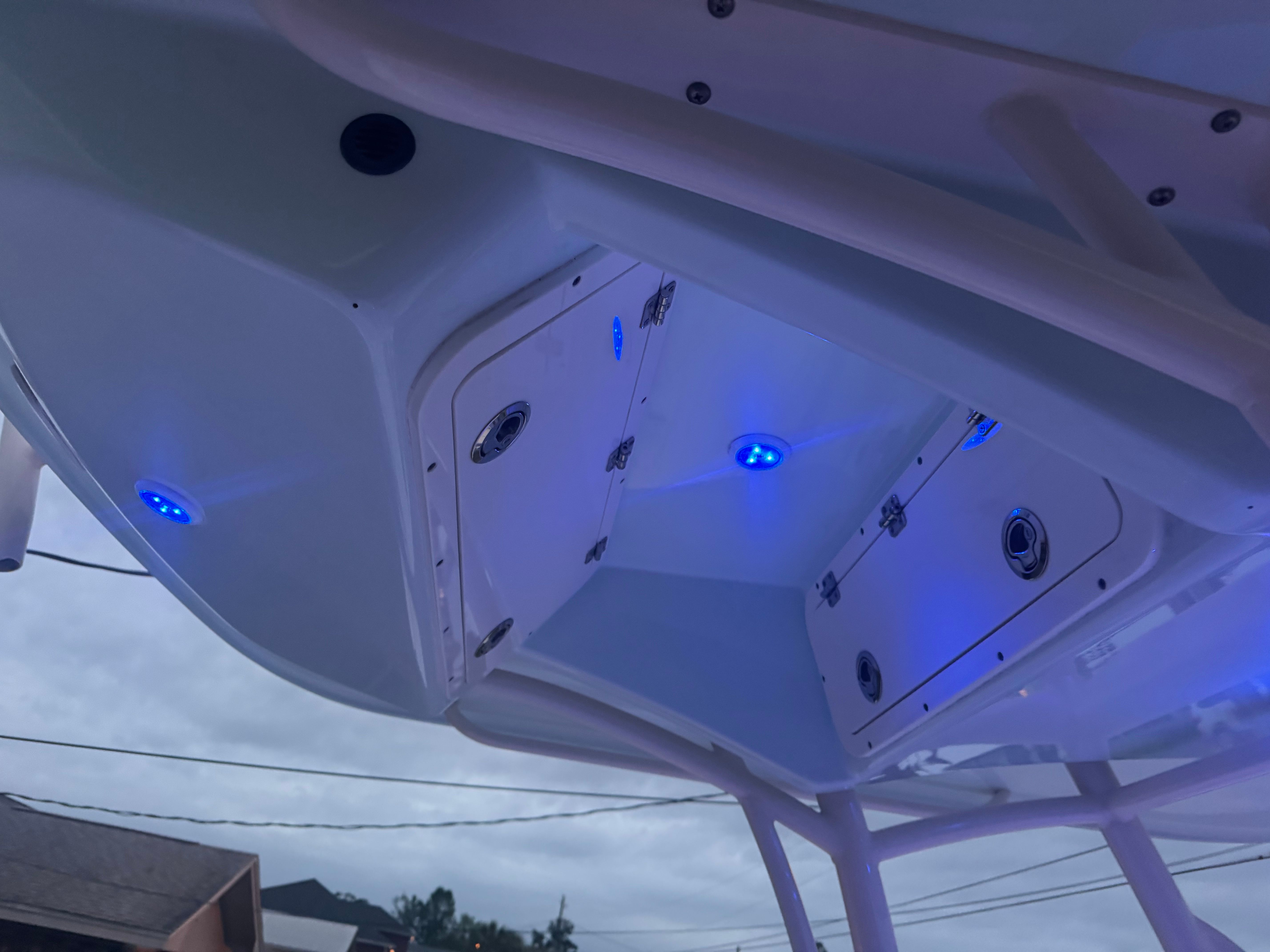 2018 Cobia 220 Center Console - 10