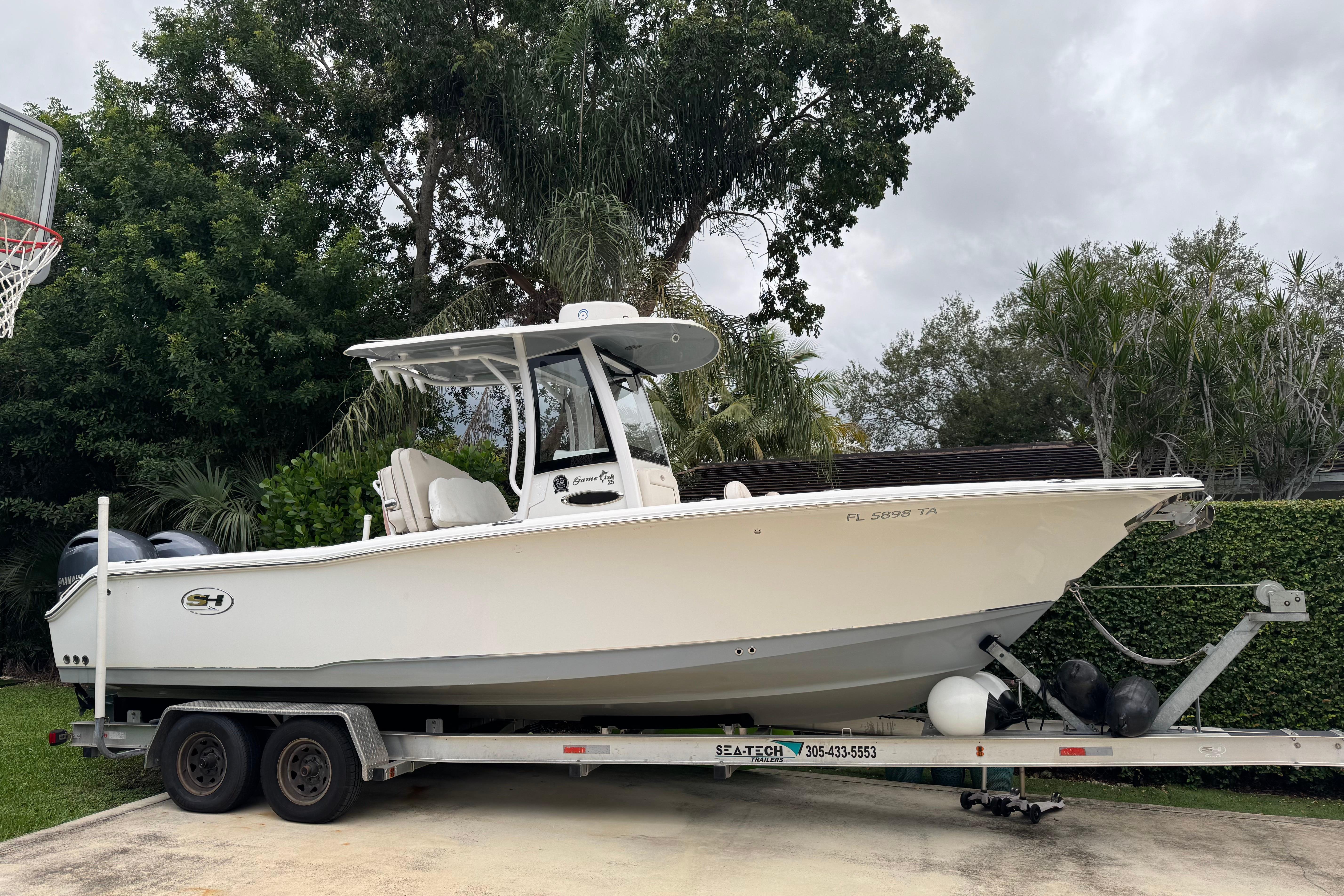 2021 Sea Hunt Gamefish 25