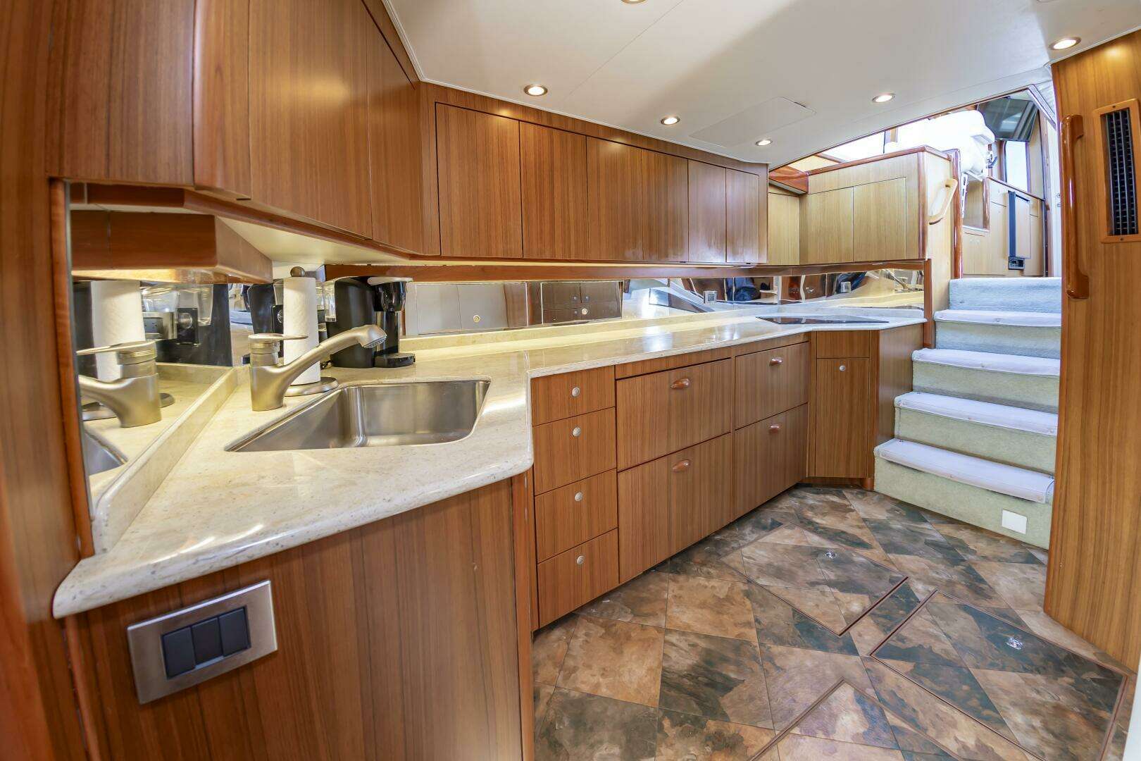 2010 Viking 52 Sport Coupe - Image 33