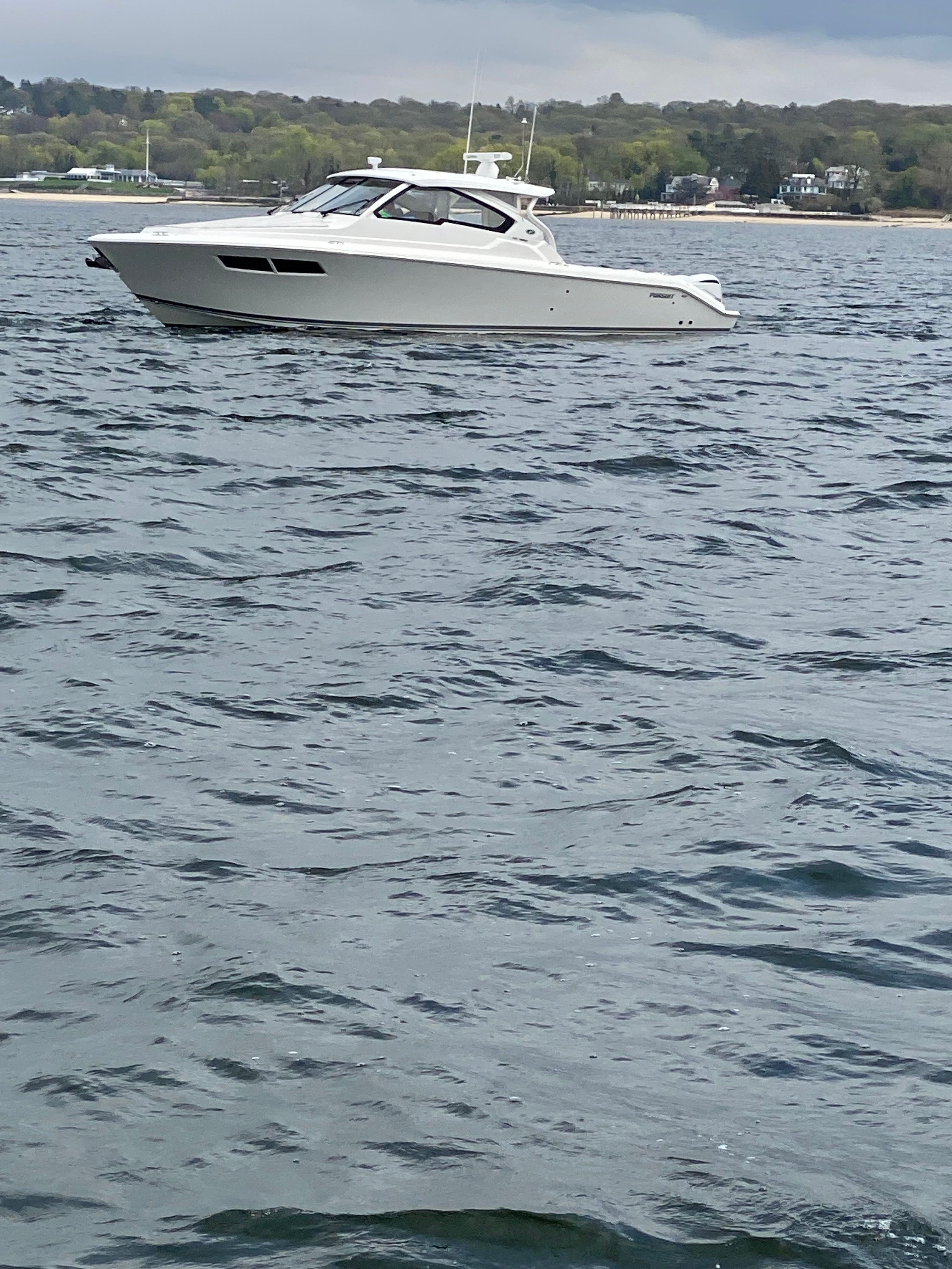 2020 Pursuit DC 365 Dual Console - 26