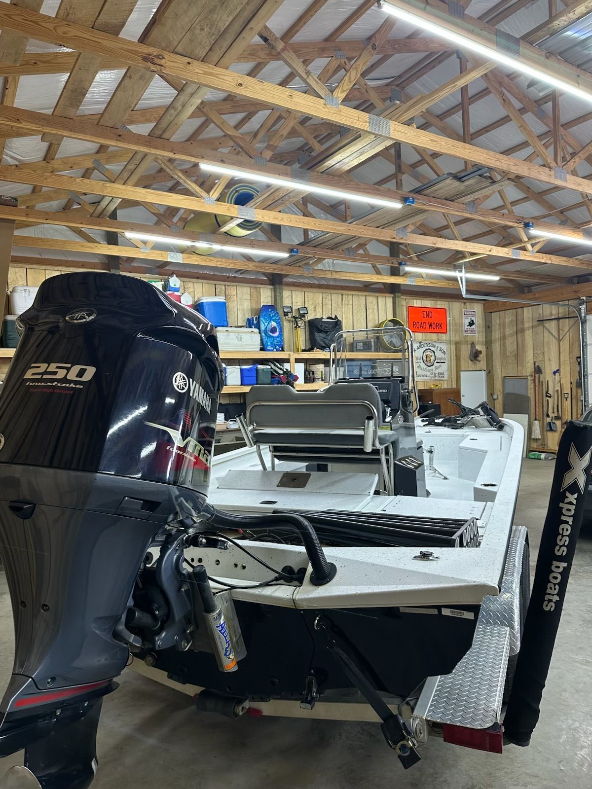 2021 Xpress H24B Bay - 2