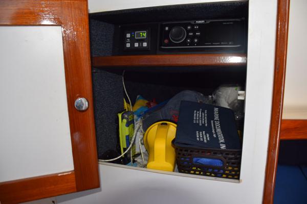 A/C controls, Fusion stereo, portside cabinet