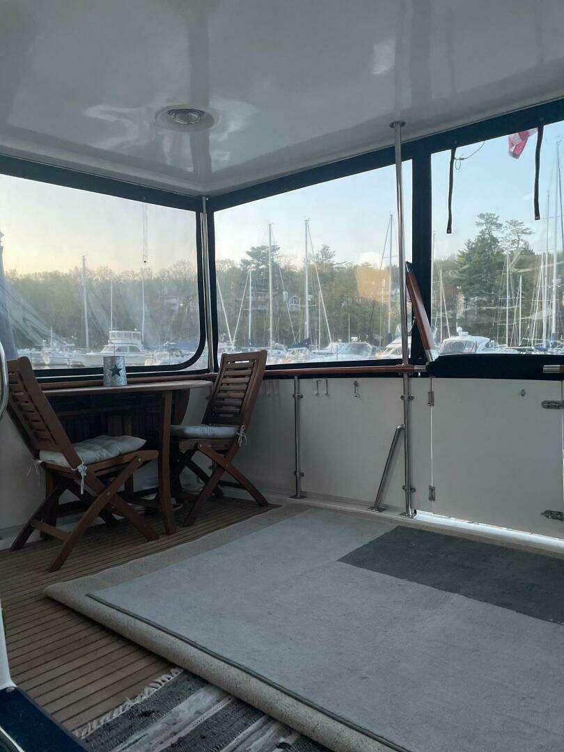1989 Marine Trader 47 Cockpit Motor Yacht - Image 8