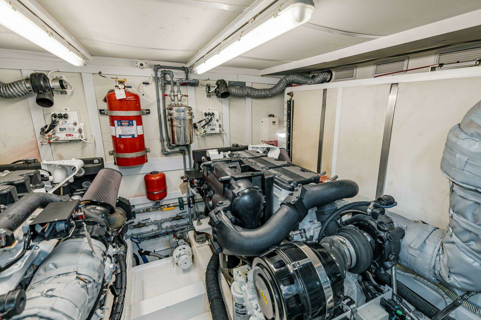 2011 Fairline 65 Squadron - Image 61