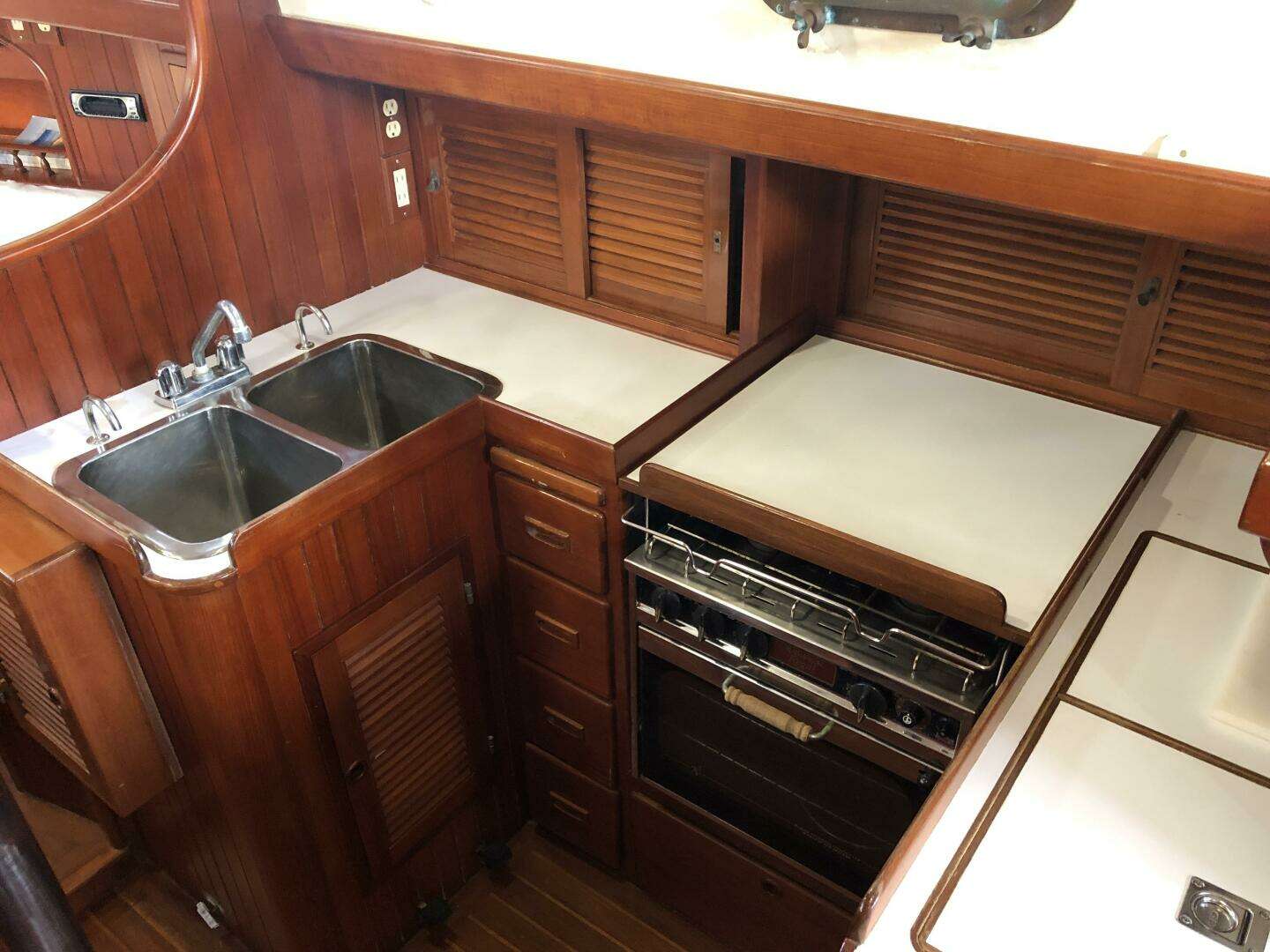 1987 Tayana Mariner 36 - Image 22