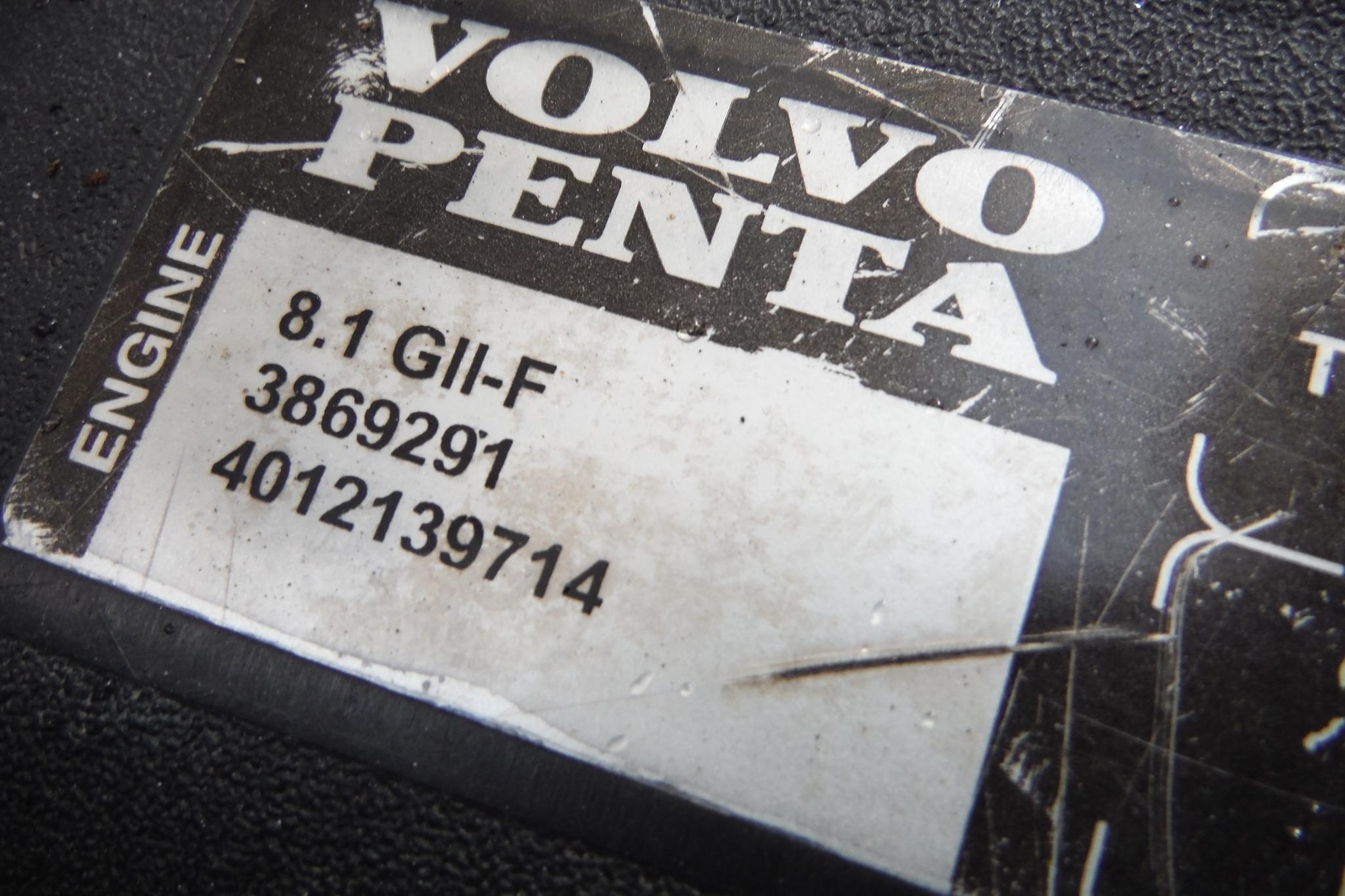 Volvo Penta engine label on 2005 Chaparral Signature 350, model 8.1 GII-F.
