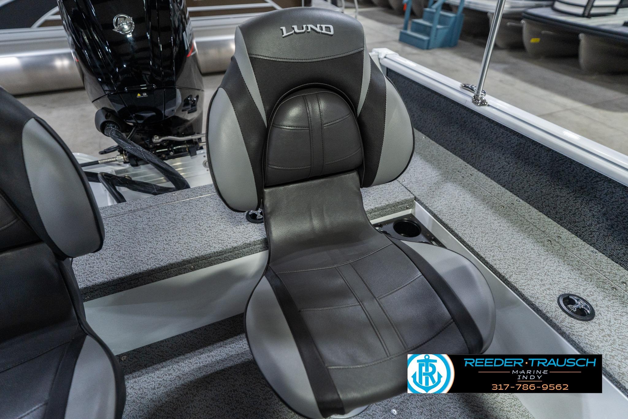 2026 Lund 1700 Explorer Sport boat seat, featuring sleek black and gray design.