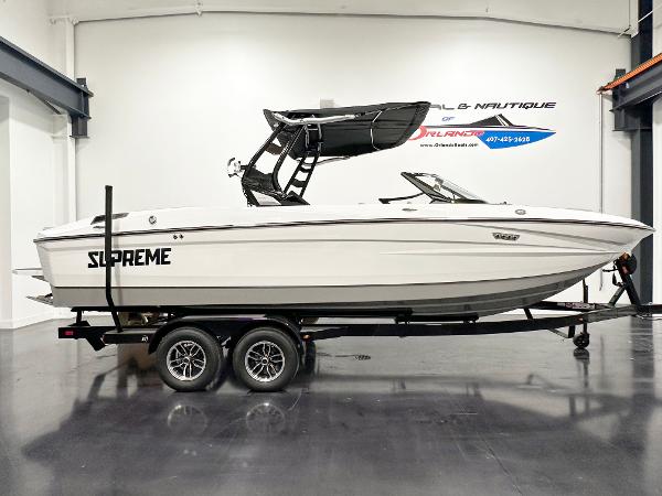 2025 Supreme S240