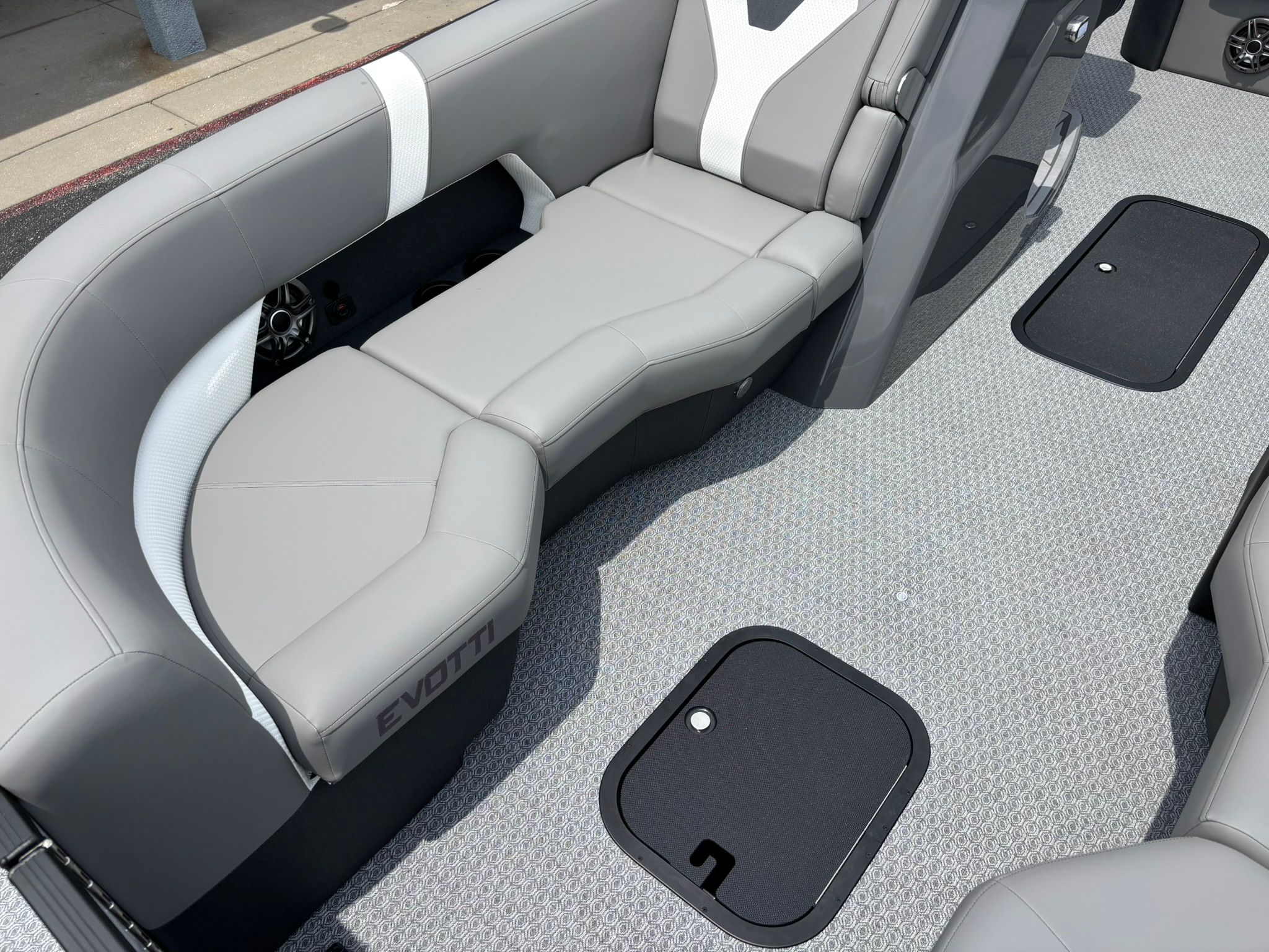 2027 Evotti 521 CS - 26