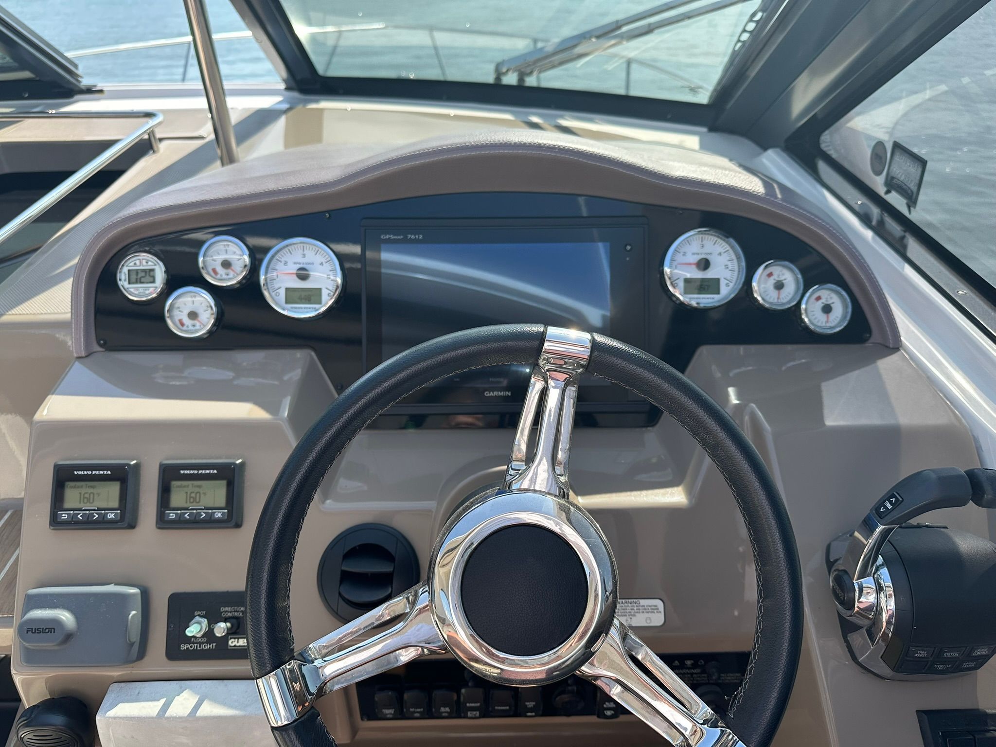 2016 Regal 35 Sport Coupe - 14