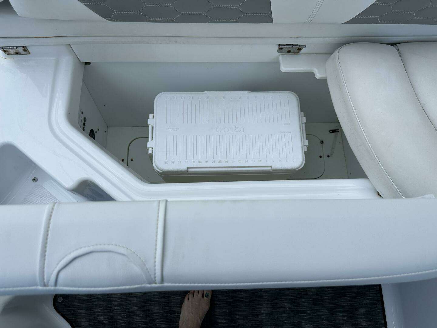 2020 Four Winns HD 240 OB - Image 44