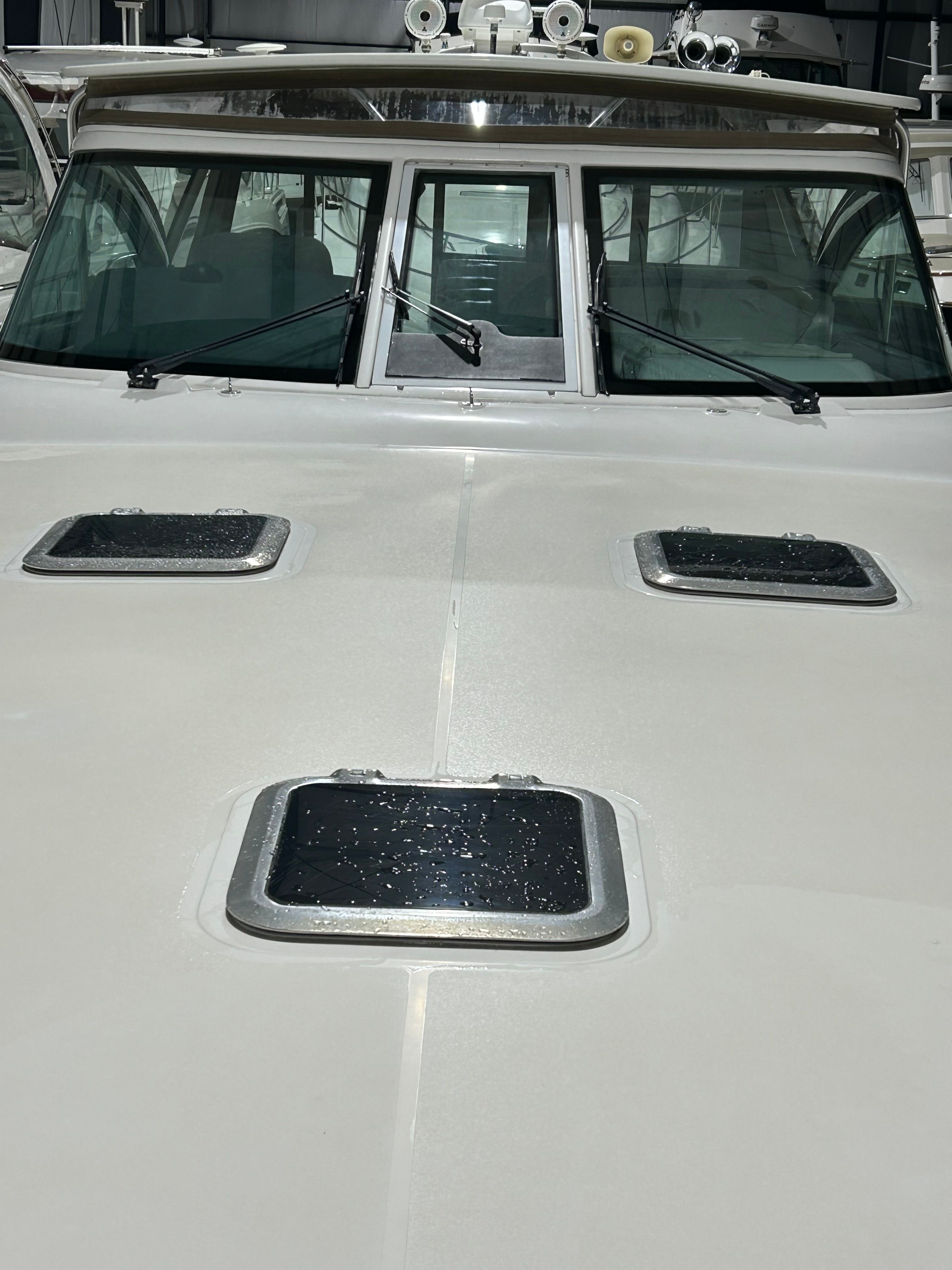 2003 Tiara Yachts 5000 Open - 37