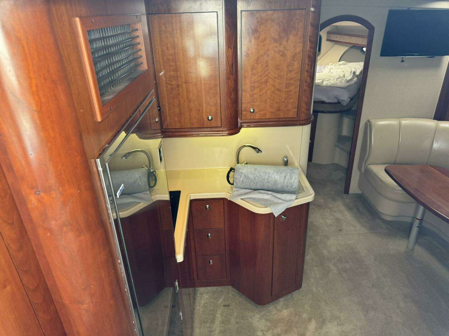 2003 Cruisers Yachts 3772 - Image 52