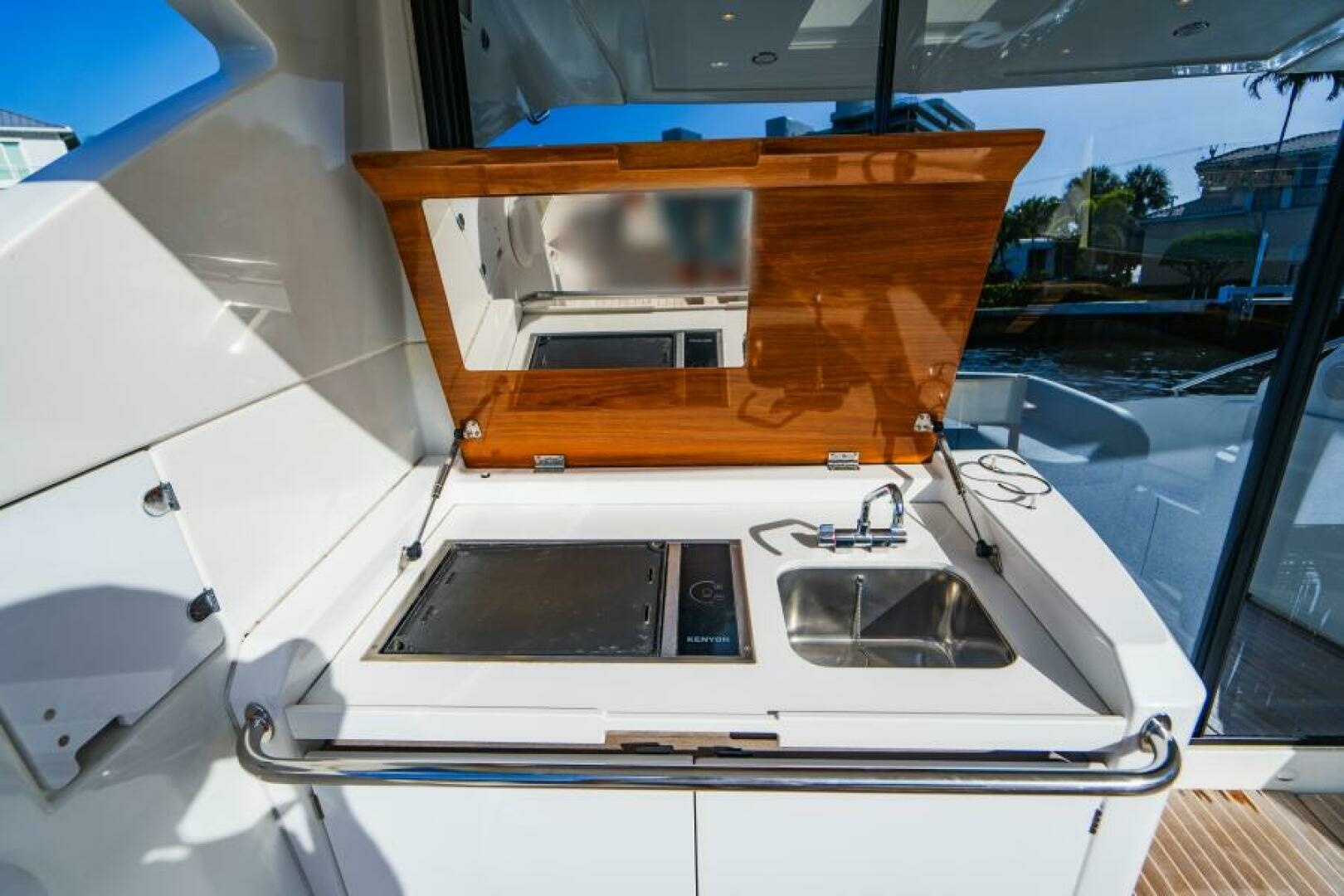 2016 Beneteau Gran Turismo 49 - Image 26