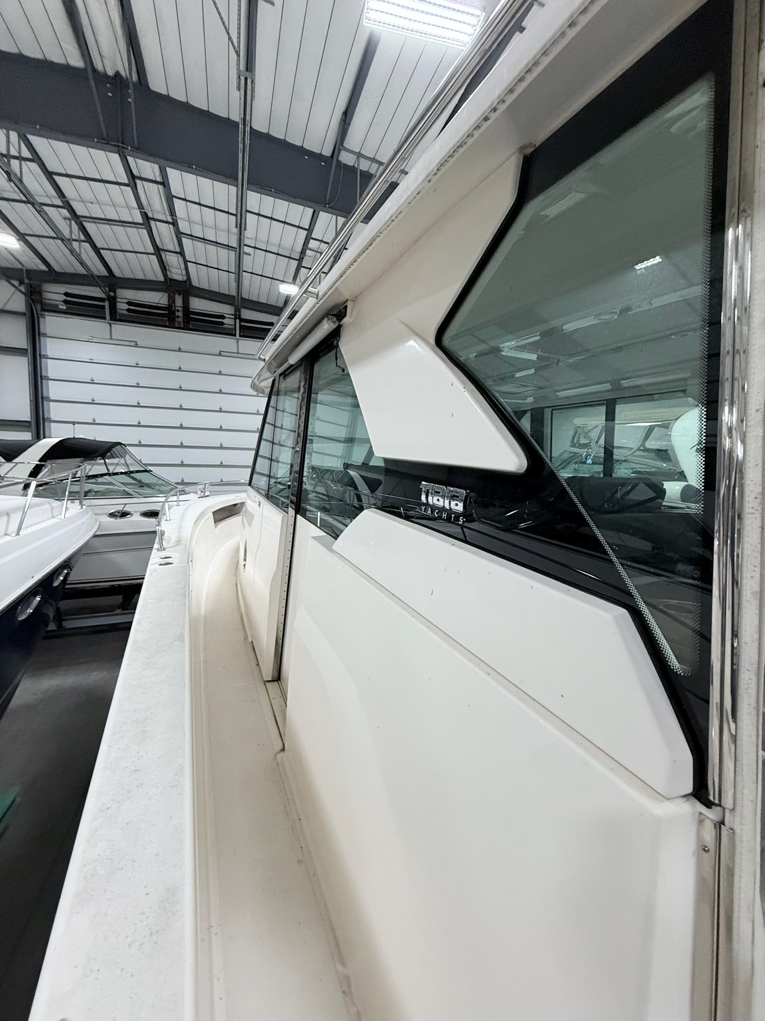 2017 Tiara Yachts Q44 - 13