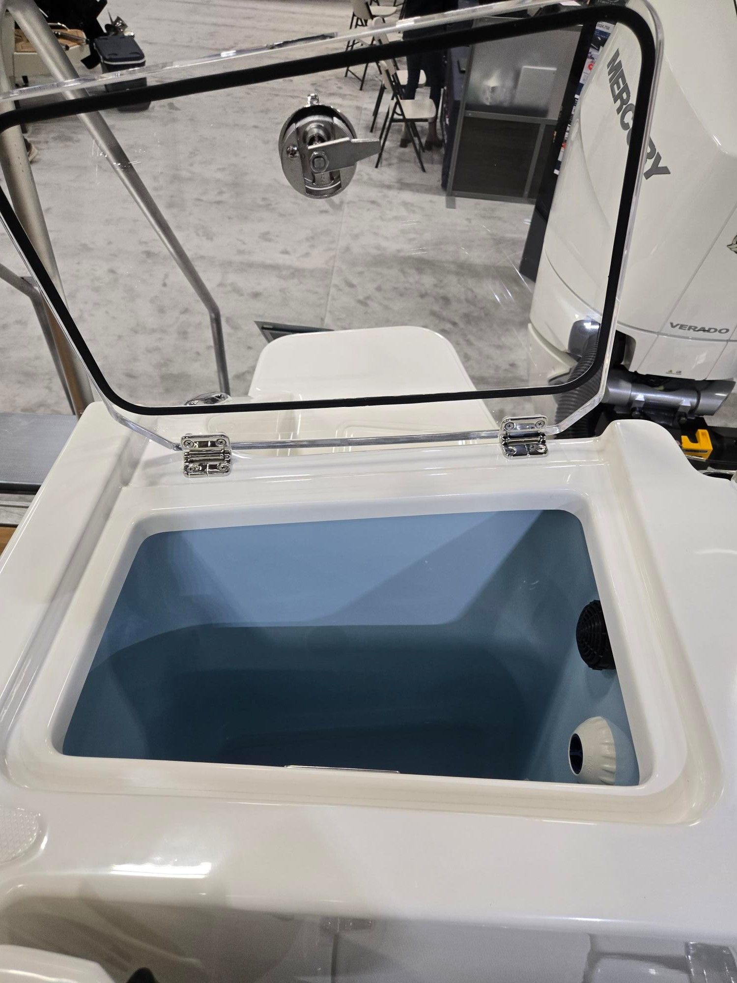 2026 Boston Whaler 330 Vantage - 47